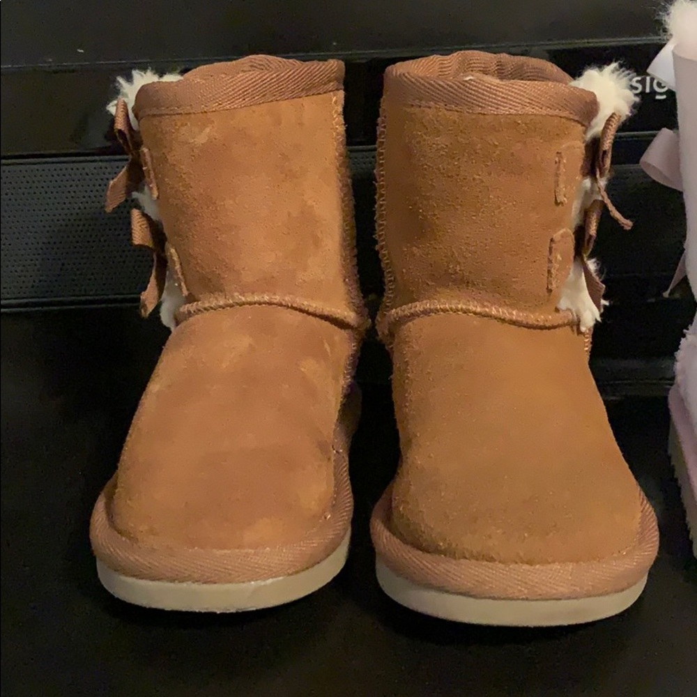 Toddler size 7 Koolaburra Ugg